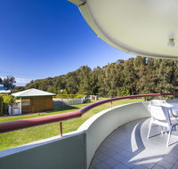 Fathoms 8 - Mollymook - Yamba Accommodation