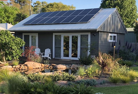 Fig Tree Cottage - Yamba Accommodation 0