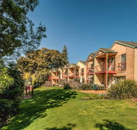 Findlay on the Bay - Yamba Accommodation