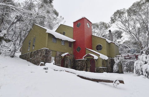 Fire Dreaming - Yamba Accommodation 3