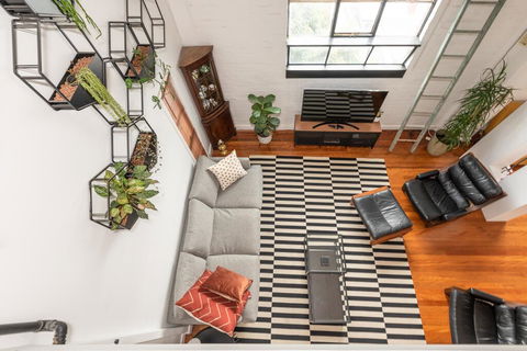 Fitzroy Converted Warehouse Penthouse - Yamba Accommodation 0