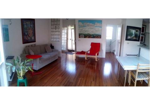Fitzroy Spacious House - Yamba Accommodation 1