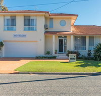 Five on Elizabeth - Yamba Accommodation