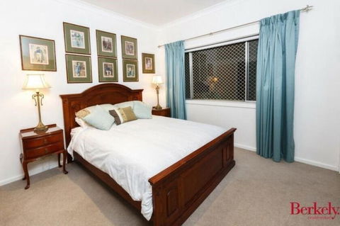 Flat In Heart Of Griffith - Yamba Accommodation 3