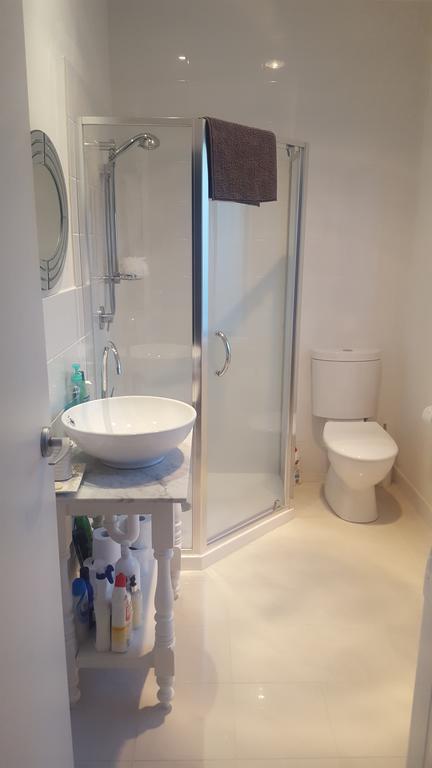 Flat In Heart Of Griffith - Yamba Accommodation 2