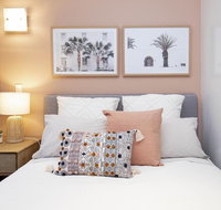 Former Dress Circle Nth Adelaide Apt with Aircon - Yamba Accommodation
