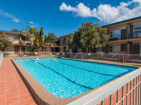 Forster Holiday Lodge 18 - Yamba Accommodation 1