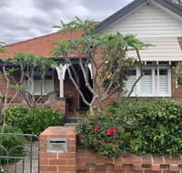 Frangipani House Cooks Hill - Yamba Accommodation