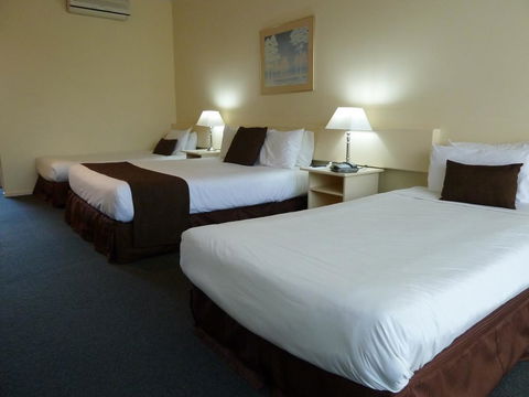 Frankston International - Yamba Accommodation 2
