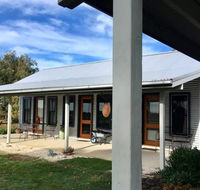 French Island Cottage - Yamba Accommodation