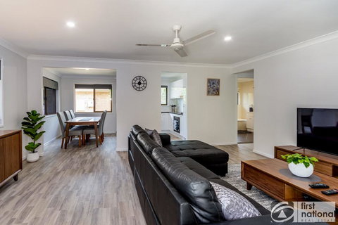 Freshly Revovated Dog Friendly House Walking Distance To Waterfront! - Yamba Accommodation 1