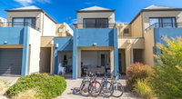 Front 9 then Dine - 3/61 St Andrews Boulevard