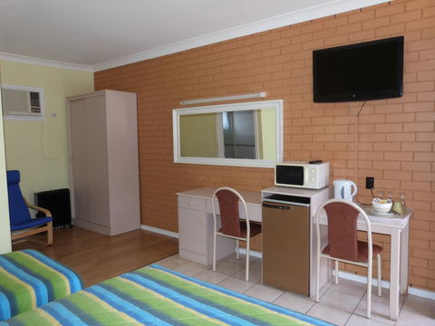 Fullarton Motor Lodge - Yamba Accommodation 2