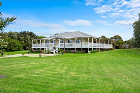 GALBRAITH BEACH STUDIO 2 - Yamba Accommodation 3