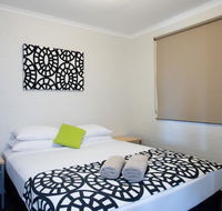 Geraldton's Ocean West Holiday Units  Short Stay Accommodation - Yamba Accommodation