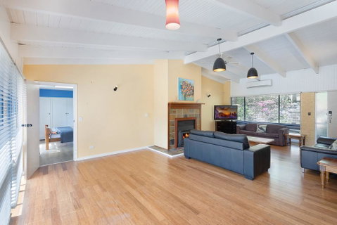 Getaway South Coast - Holiday House With Pool - Yamba Accommodation 3