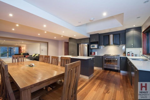 Gippsland Twelve-Spacious And Central With Off Street Parking - Yamba Accommodation 0