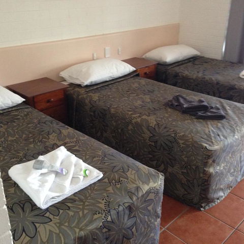 Gladstone Motel - Yamba Accommodation 3