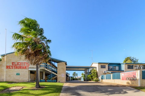 Gladstone Palms Motor Inn - Yamba Accommodation 0
