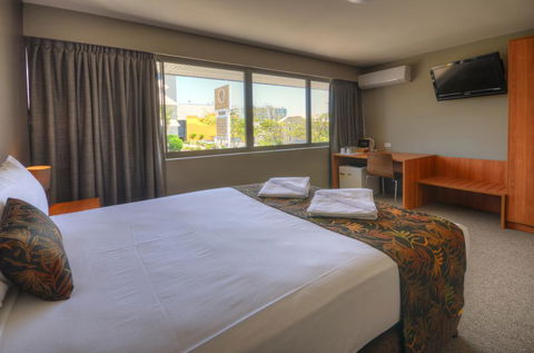 Gladstone Reef Hotel Motel - Yamba Accommodation 2