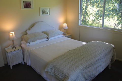 Glocca Morra Cottage - Yamba Accommodation 2