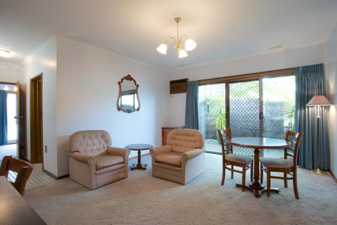 Golden Grain Motor Inn - Yamba Accommodation 0