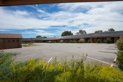 Golden Grain Motor Inn - Yamba Accommodation 3