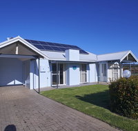 Golf and Beach Retreat - Yamba Accommodation