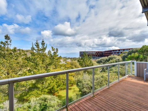 Golfers Paradise By The Beach - Yamba Accommodation 3
