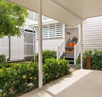 Gorgeous Cottage Close to the City - Yamba Accommodation