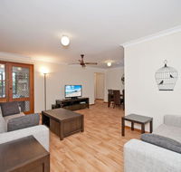 Government Road 27 Skippers Rest - Yamba Accommodation