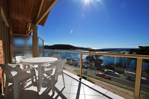 Grand Pacific 1 - Unit 4 - Yamba Accommodation 0