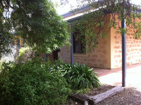 Granmas Cottage - Yamba Accommodation 0