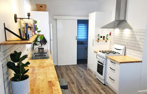 Great Comfort & Style In Central Location - Yamba Accommodation 1