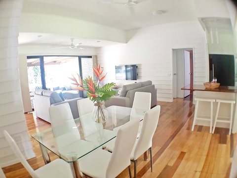 Great Northern Beach House - Yamba Accommodation 2