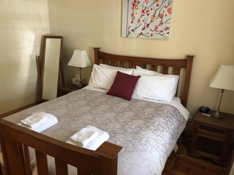 Greenock's Old Telegraph Station - Yamba Accommodation 1