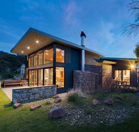 Grey Mare Chalet - Yamba Accommodation