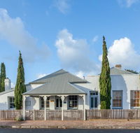 Grey Masts Robe - Yamba Accommodation