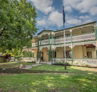 Grove Manor - Yamba Accommodation