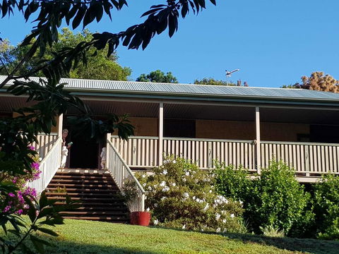 Gumtree House Montville - Yamba Accommodation 2