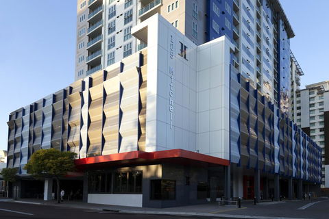 H On Mitchell Apartment Hotel - Yamba Accommodation 0