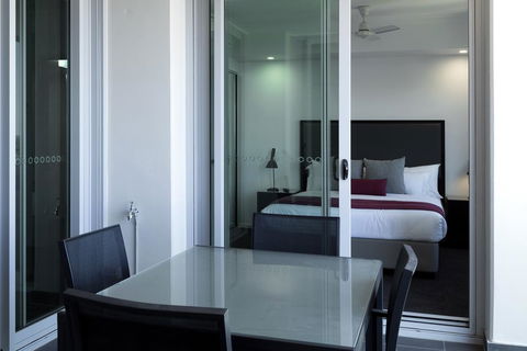 H On Mitchell Apartment Hotel - Yamba Accommodation 1