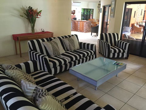 Hacienda Cooya Beach - Yamba Accommodation 1