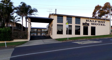 Halfway Motel - Yamba Accommodation 0