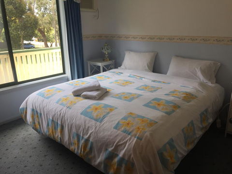 Halls Gap Tavern - Yamba Accommodation 2
