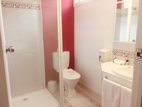 Halls Gap Tavern - Yamba Accommodation 3
