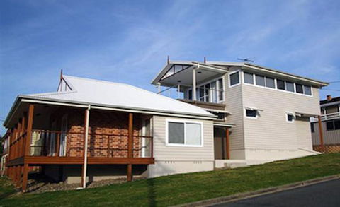 Hampstead, 32 Main Street - Yamba Accommodation 0