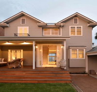 Hamptons Escape - Yamba Accommodation