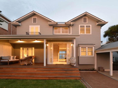 Hamptons Escape - Yamba Accommodation 0
