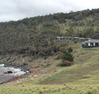 Hamptons on the Bay - Yamba Accommodation